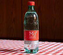 Минеральная вода Mivela Mg слабогазированная 