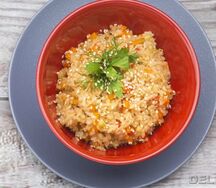 Рис с курицей на гриле и овощами