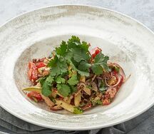 Салат с копченой индейкой