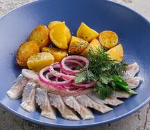 Сельдь с картофелем