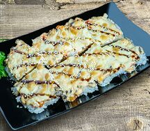 Суши-пицца с курой и грибами