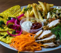 Шаверма на тарелке