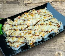 Суши-пицца с лососем