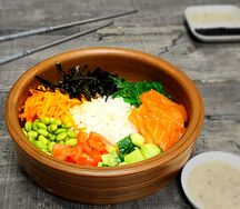 Поке с лососем