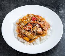 Чеюк Поккым (wok курица)