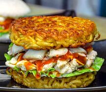 Рамен Бургер с свининой