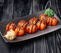 Запеченный ролл с угрем и лососем