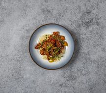 Вок с рыбой в соусе Хойсин