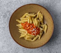 Паста в сливочно-томатном соусе