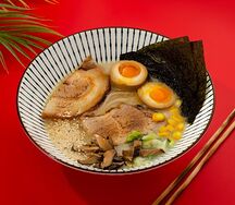 Cвинoй рамен