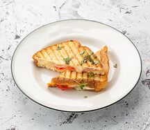 Тёплый римский сэндвич