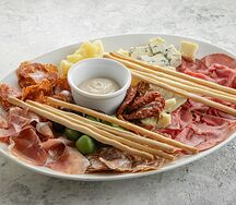 Антипасти S