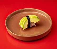 Суши авокадо