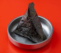 Онигири угорь авокадо