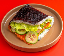 Окинавский сендвич с лососем