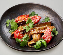 Хрустящие баклажаны с томатами