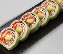 Грин Ролл с лососем