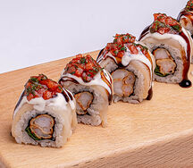 Ролл гребешок, креветка, трюфель