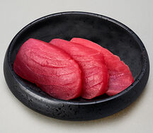 Сашими тунец