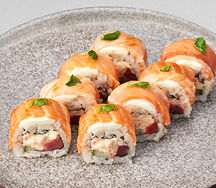 Ролл Королевский с лососем