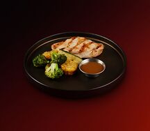 Куриная грудка с овощами гриль