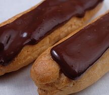 Пирожное Эклер