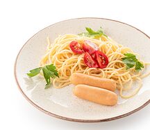 Спагетти с куриными мини-сосисками