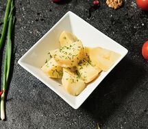 Картофель отварной с зеленью