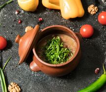 Лобио в горшке