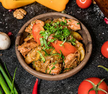 Оджахури из свинины в кеци