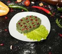 Шпинат с орехами