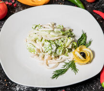 Салат из кальмаров