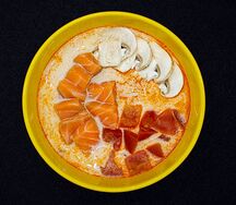 Том ям лосось