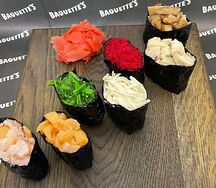 Гункан с икрой