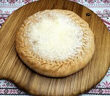 Пирог черная смородина со сливками маленький