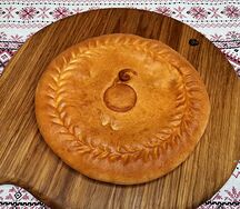 Пирог с тыквой и изюмом маленький