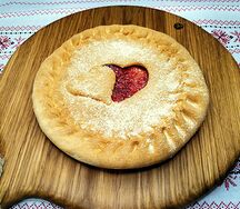 Пирог Клубника со сливками большой