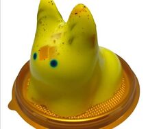 Японский танцующий котик виноград и манго