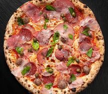 Пицца Мясное ассорти с каперсами