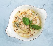 Куриное филе в белом соусе