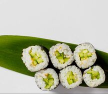Маки мини с огурцом