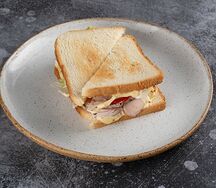 Сэндвич с пастрами из индейки