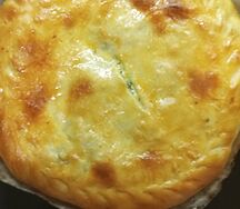 Пирог сыром и с зеленью