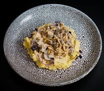 Печень по-строгановски
