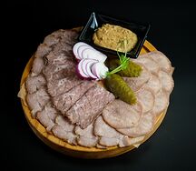 Мясная нарезка