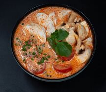 Том ям с курицей