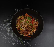 Китайская лапша с говядиной острая