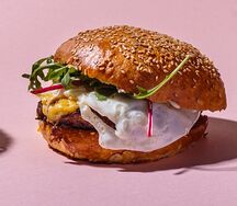 Breakfast burger c говядиной