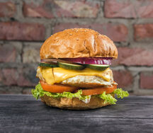 Бургер-меню с куриной котлетой