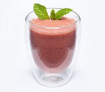 Смузи клубника-авокадо